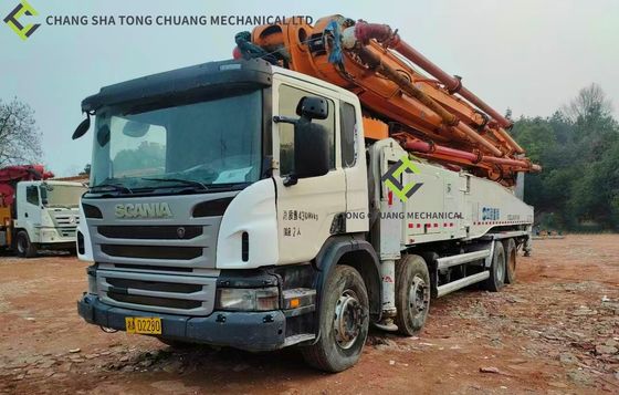 Os chassis 2014 de Zoomlion Heavy Industries 56m Scania entregam em segundo o caminhão da bomba concreta